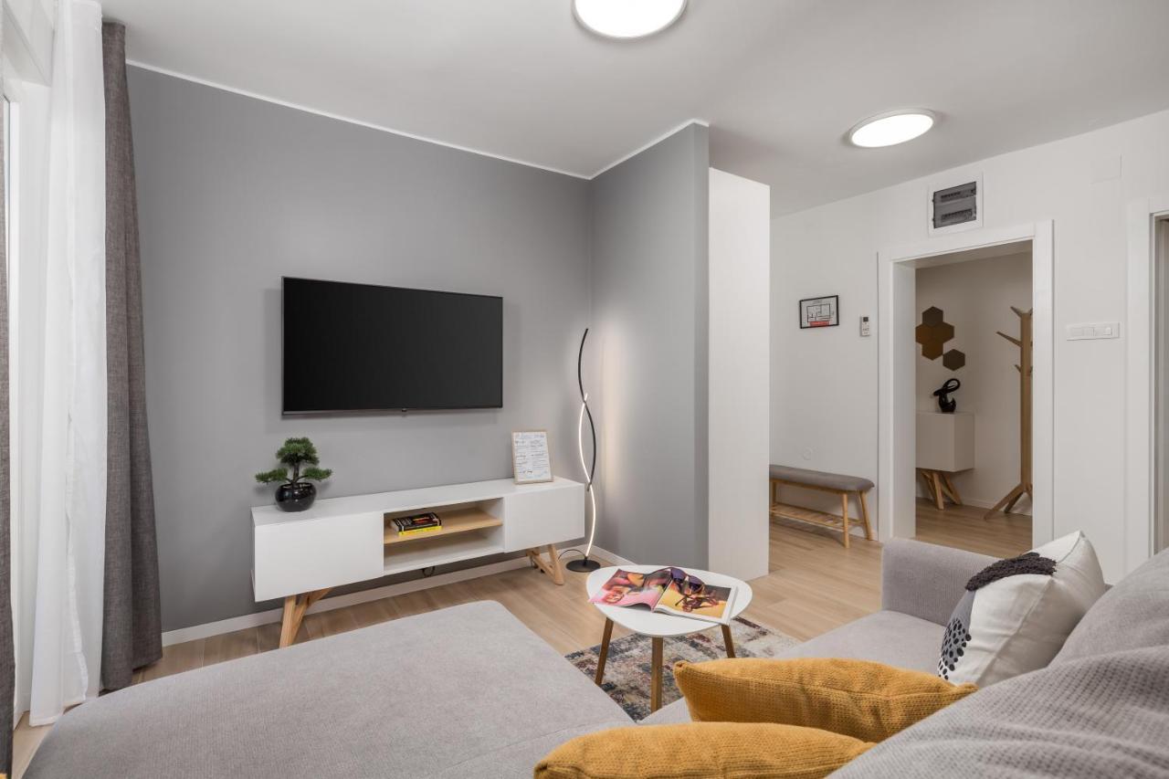 Modern Apartment Di Piu With Free 20M2 Garage Parking Rijeka Eksteriør billede